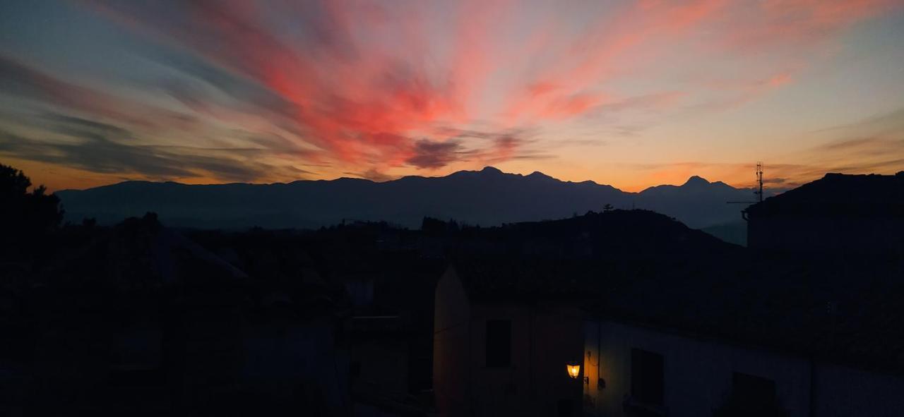 Casa In Centro Storico Vista Gran Sasso Lejlighed Atri Eksteriør billede